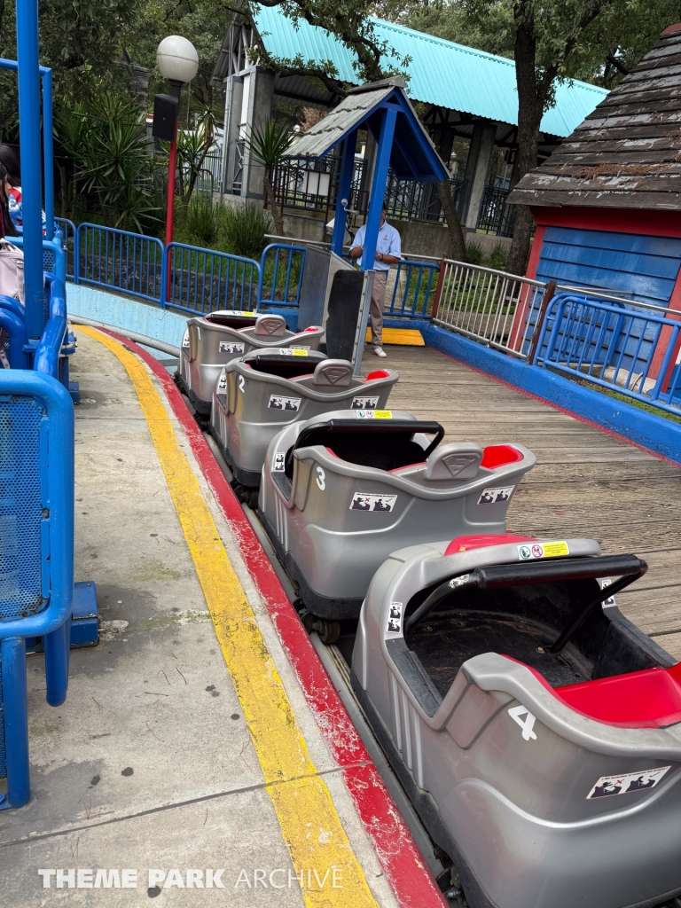 Superman Krypton Coaster at Six Flags Mexico