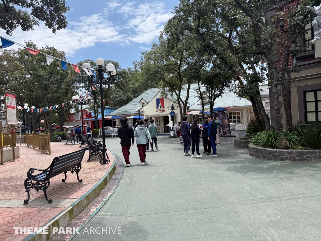 Misc at Six Flags Mexico