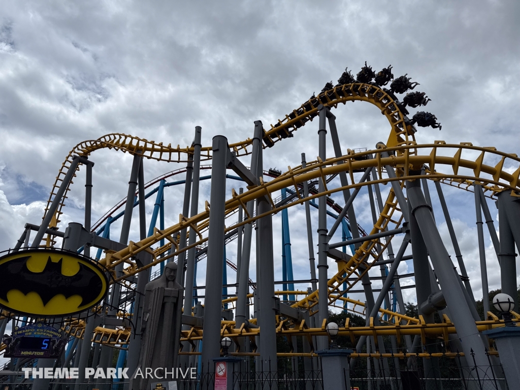 Batman The Ride at Six Flags Mexico