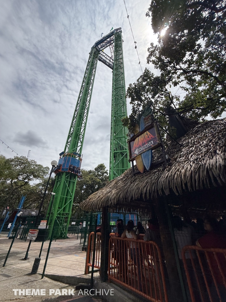 Triple Torre Kilauea at Six Flags Mexico