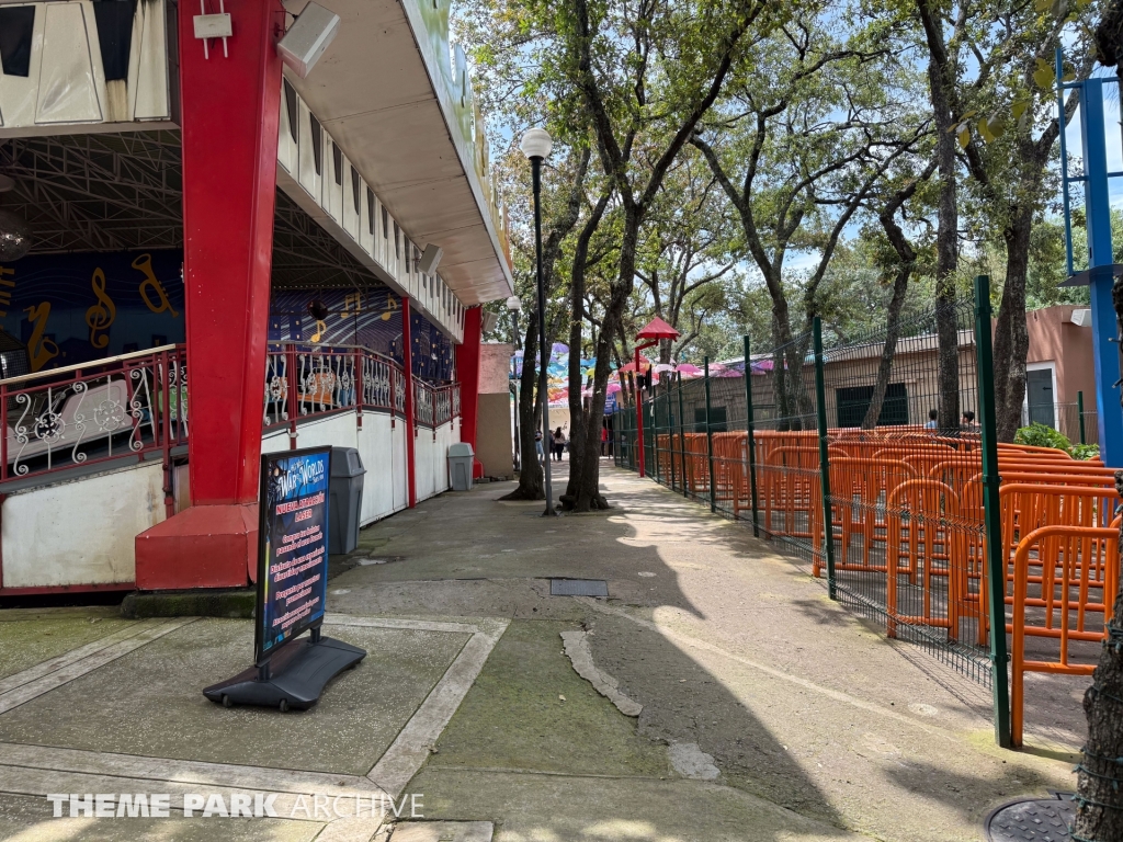 Misc at Six Flags Mexico