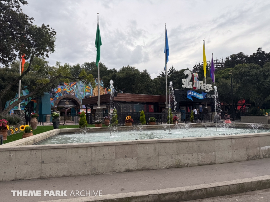 Misc at Six Flags Mexico