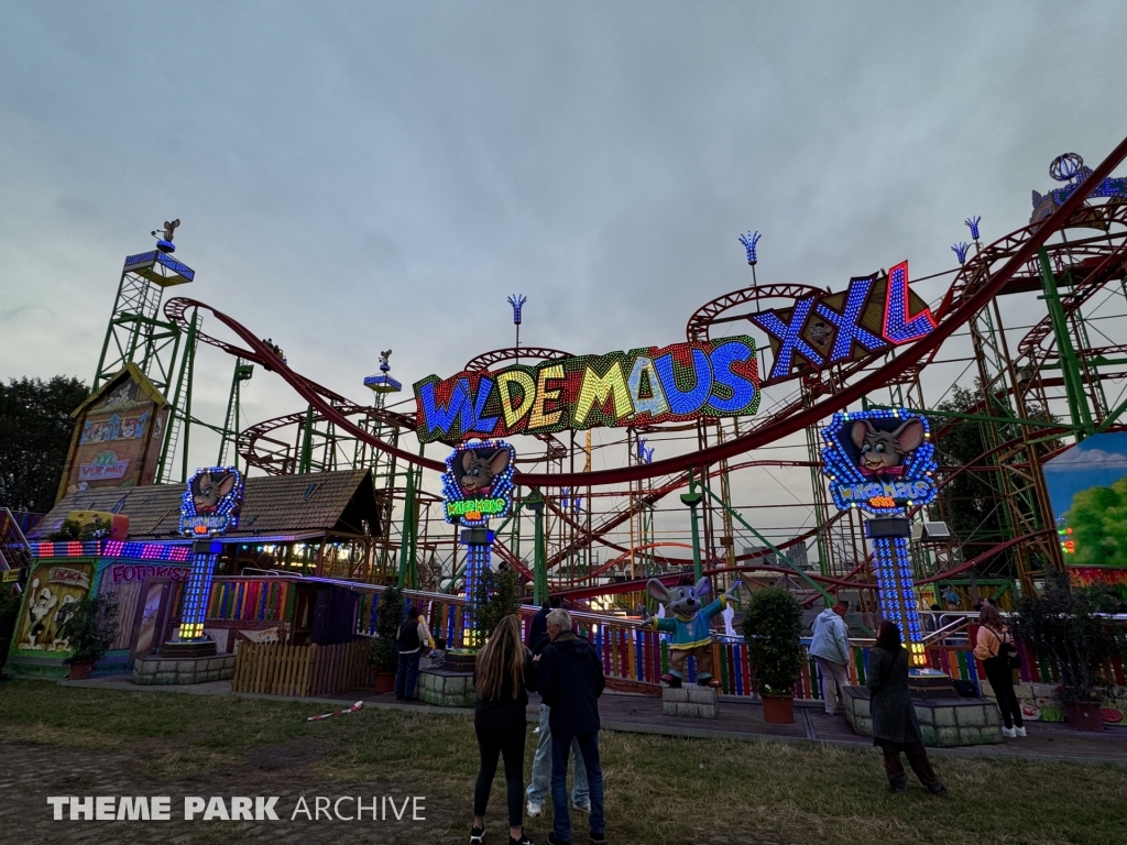 Wilde Maus XXL at Rheinkirmes Funfair