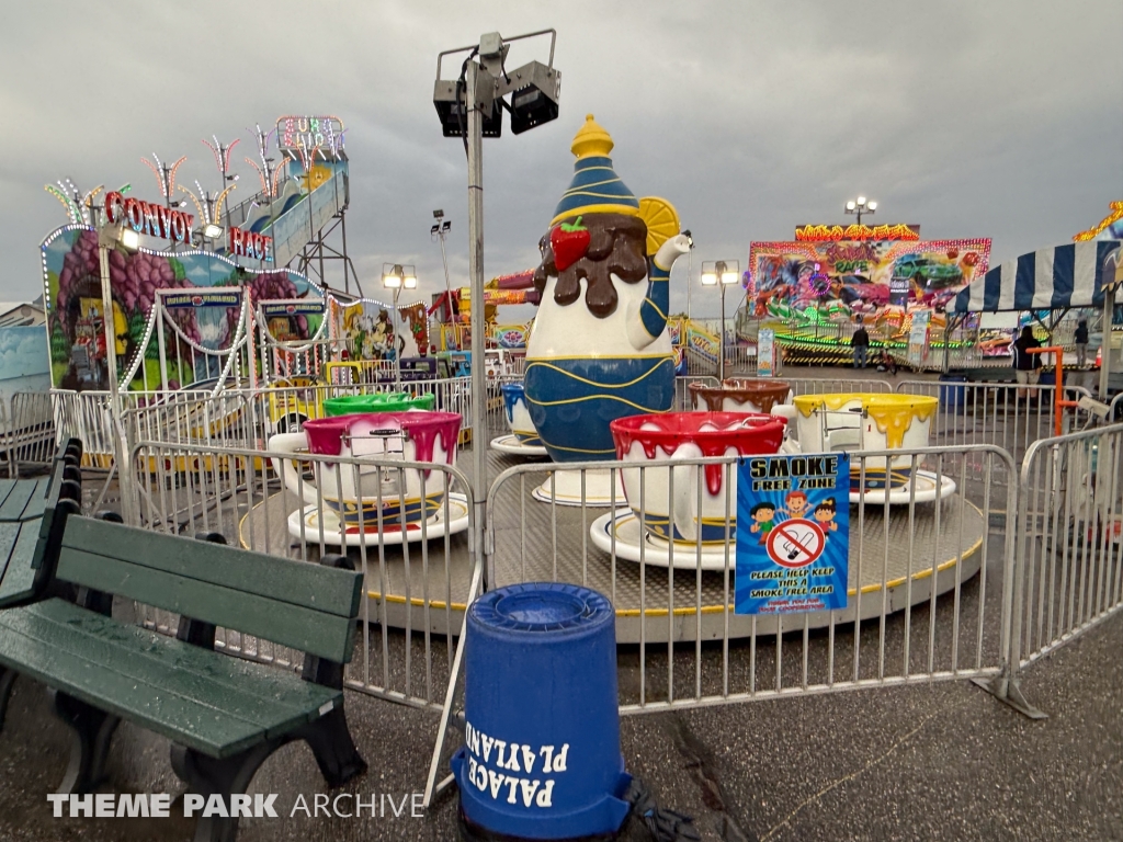 Tea Cups at Palace Playland