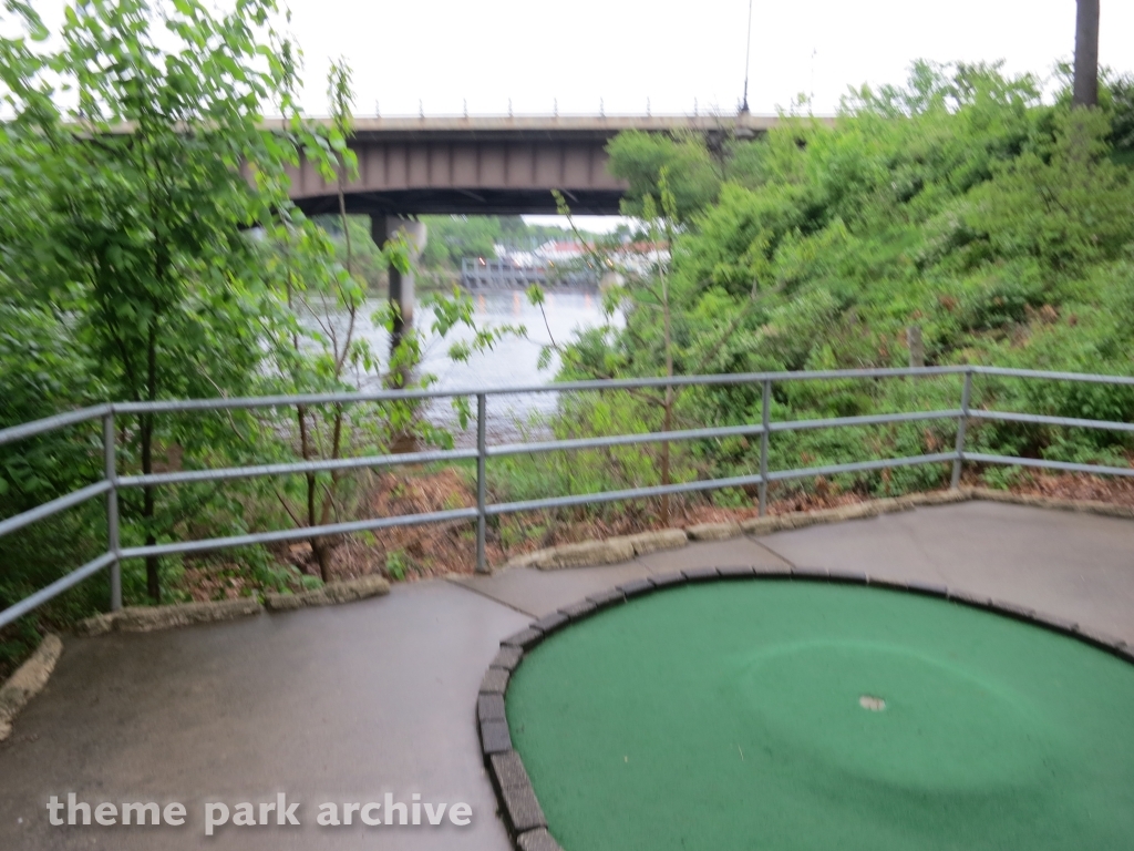 Mini Golf at Timber Falls Adventure Park