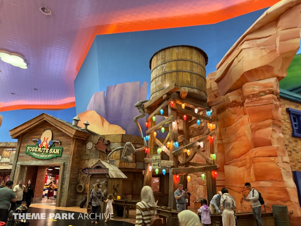 Misc at Warner Bros. World Abu Dhabi