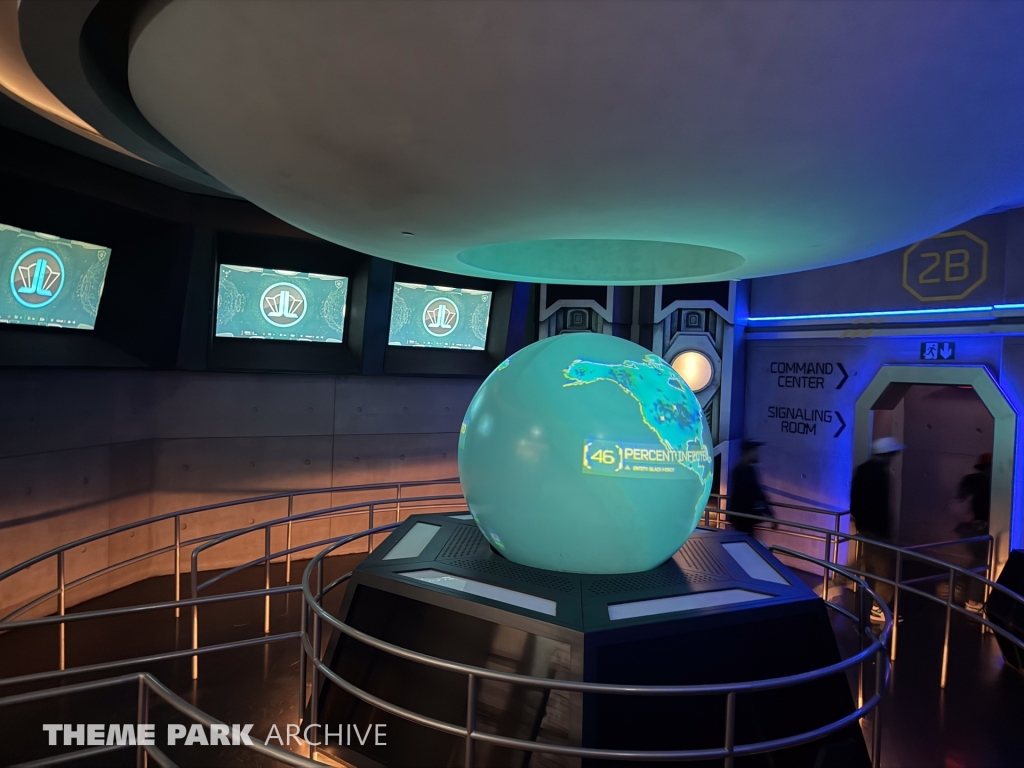 JUSTICE LEAGUE Warworld Attacks at Warner Bros. World Abu Dhabi