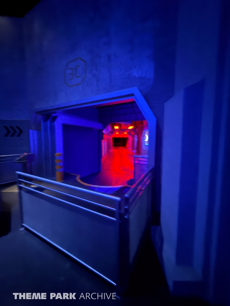 JUSTICE LEAGUE Warworld Attacks at Warner Bros. World Abu Dhabi