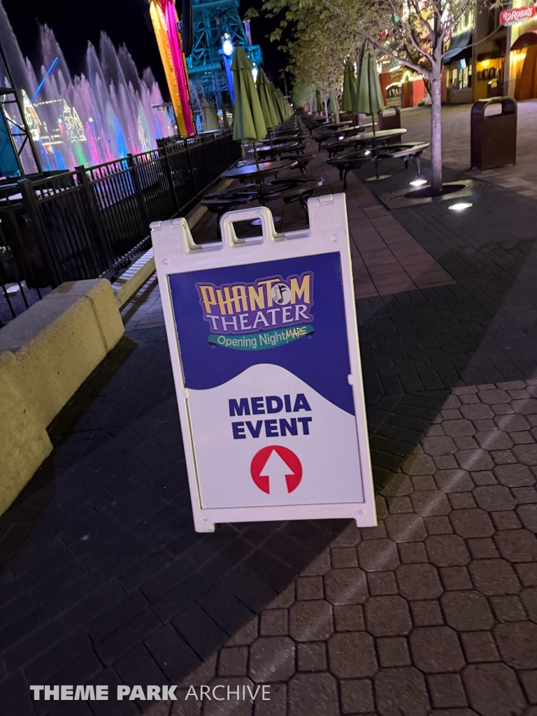 International Street at Kings Island