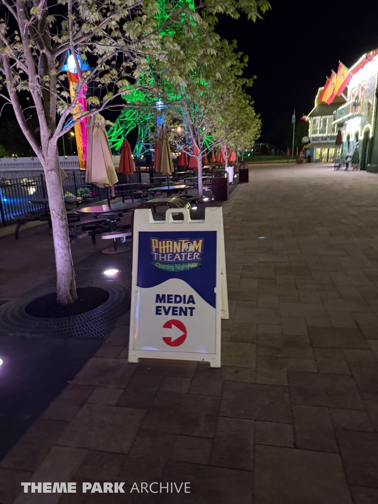 International Street at Kings Island