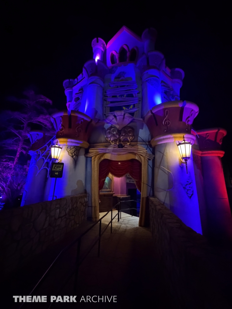 Phantom Theater: Opening Nightmare at Kings Island