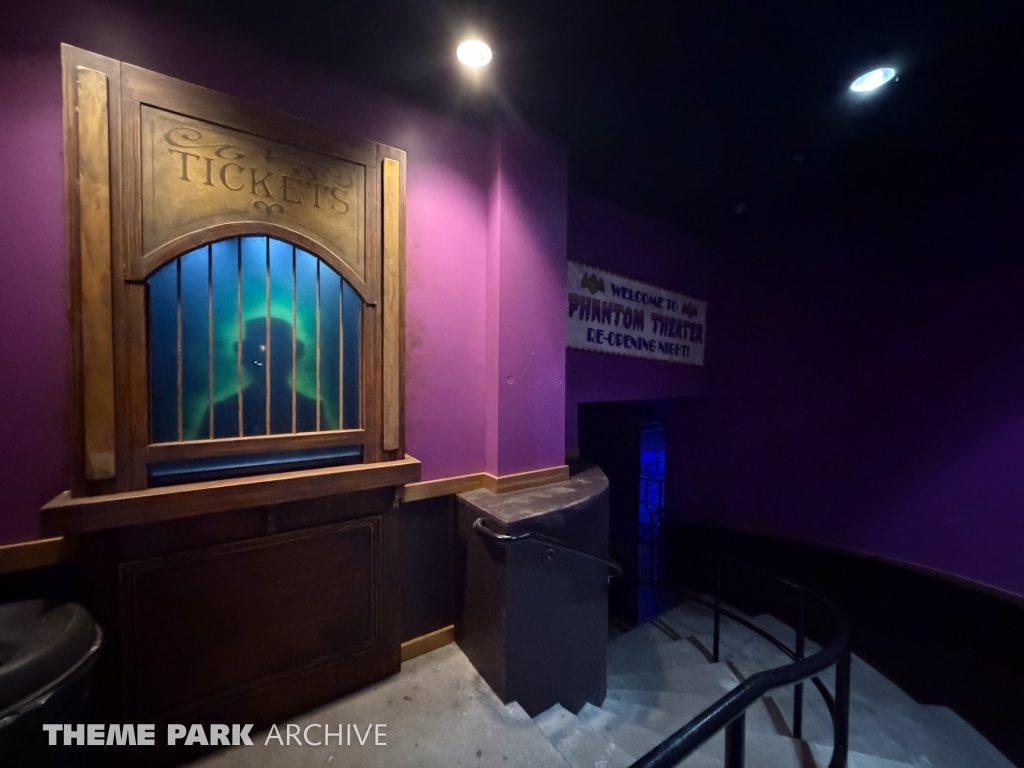 Phantom Theater: Opening Nightmare at Kings Island