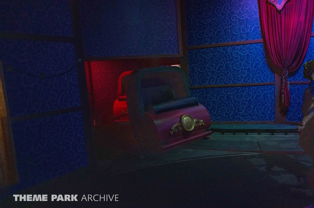 Phantom Theater: Opening Nightmare at Kings Island