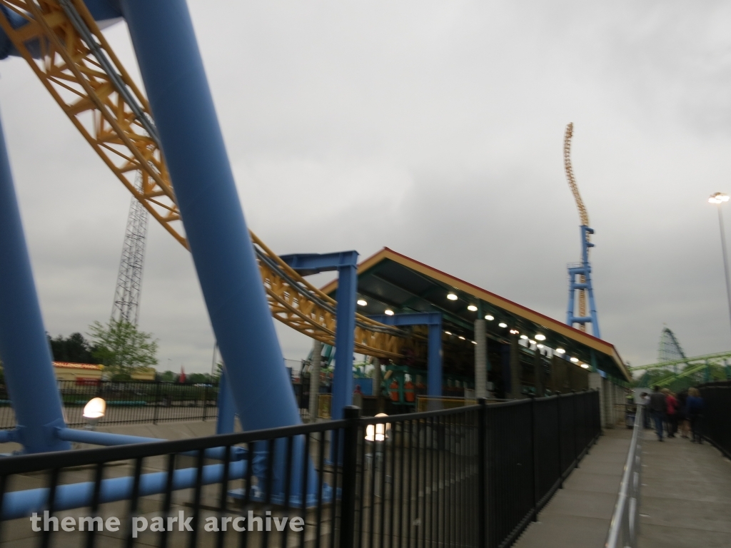 Steel Venom at Valleyfair