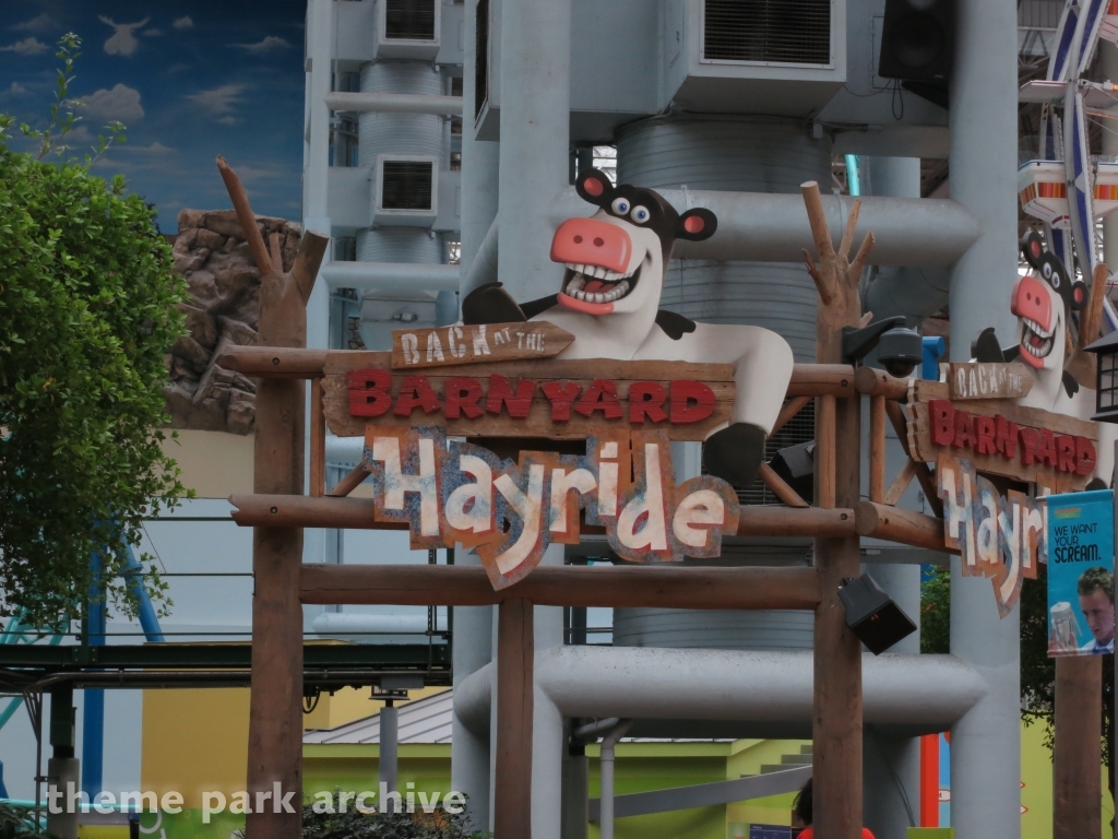 Back at the Barnyard Hayride at Nickelodeon Universe at Mall of America