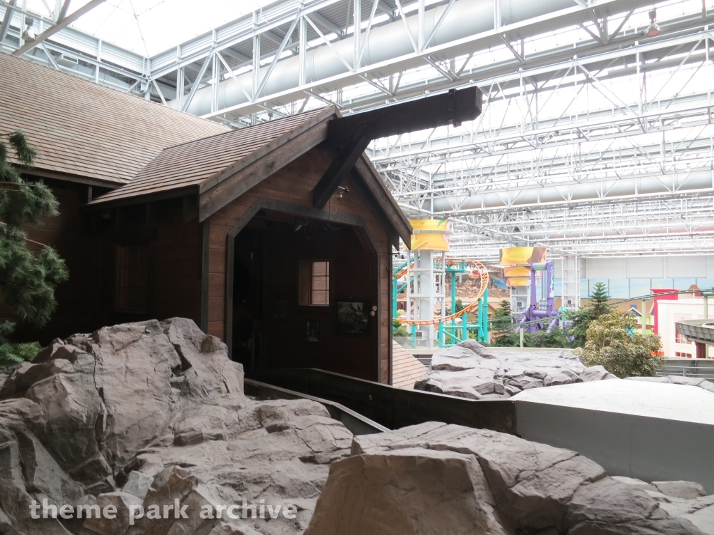 Paul Bunyan's Log Chute at Nickelodeon Universe at Mall of America