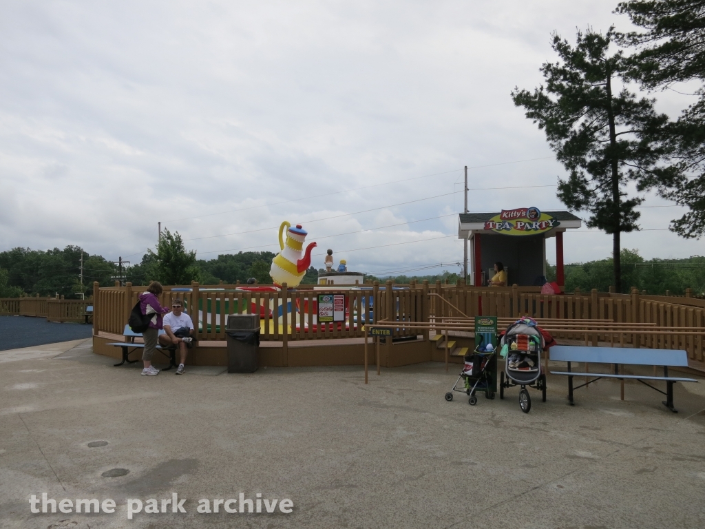 Kitty's Tea Party at Holiday World