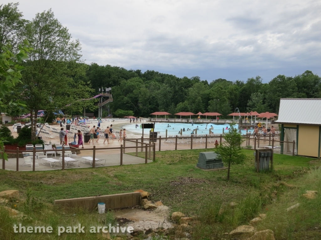 Bahari Wave Pool at Holiday World