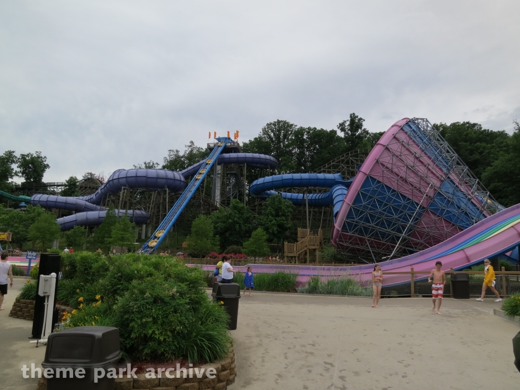 ZOOMbabwe at Holiday World