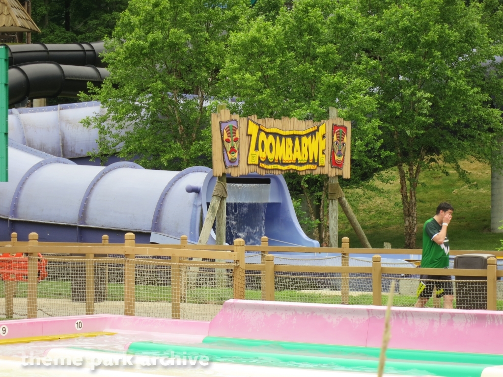 ZOOMbabwe at Holiday World