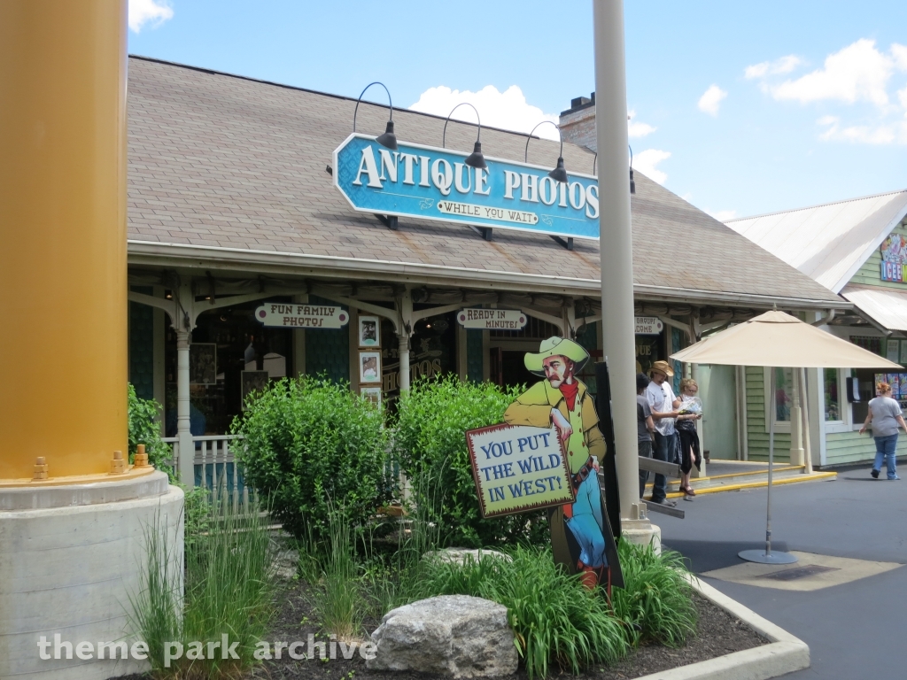 Rivertown at Kings Island