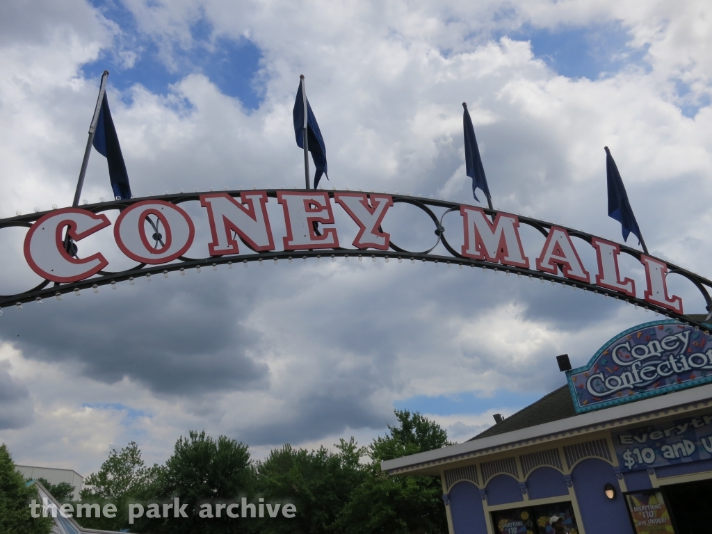 Coney Mall at Kings Island