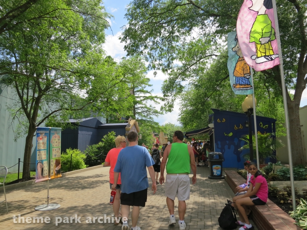 Planet Snoopy at Kings Island