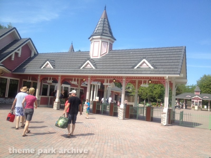 Main Street at Silverwood Theme Park and Boulder Beach Waterpark