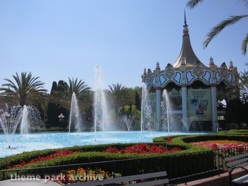 Carousel Columbia at California's Great America
