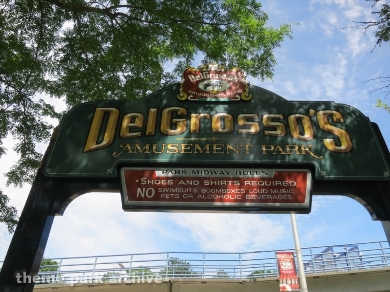 Entrance at DelGrosso's Amusement Park