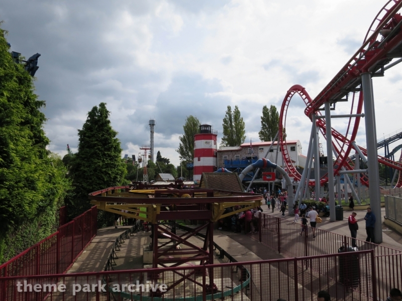 Chairlift at Drayton Manor