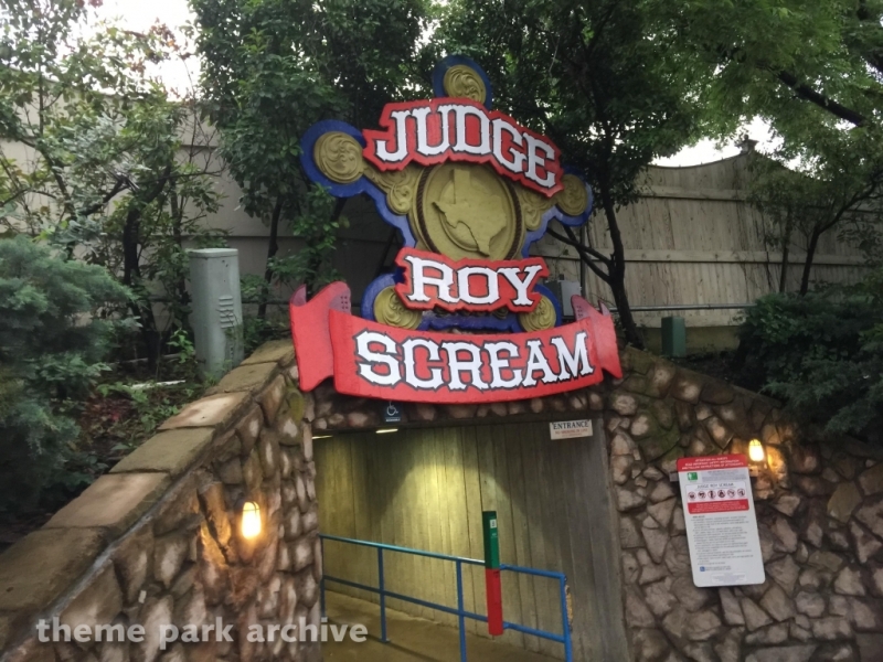 Judge Roy Scream at Six Flags Over Texas