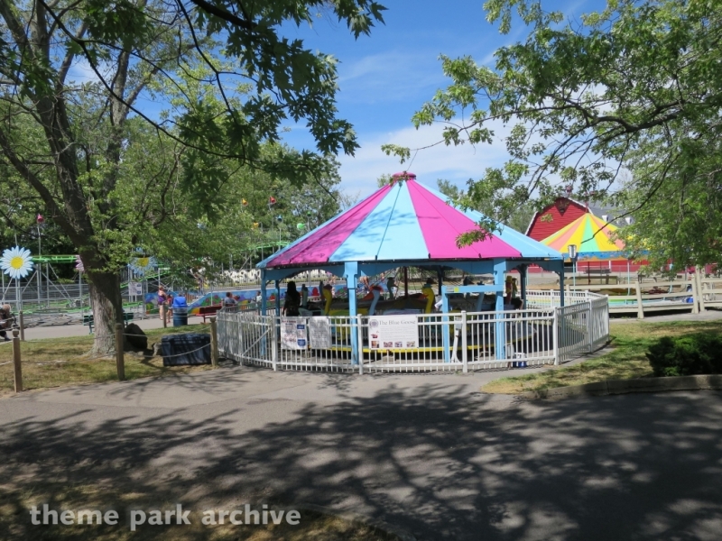 Kiddie Rides at Niagara Amusement Park and Splash World