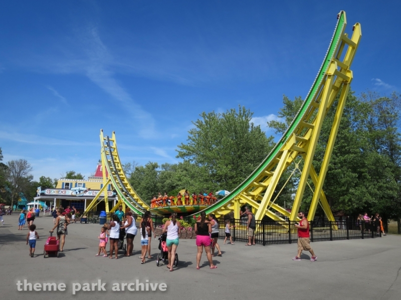 Mega Disko at Niagara Amusement Park and Splash World