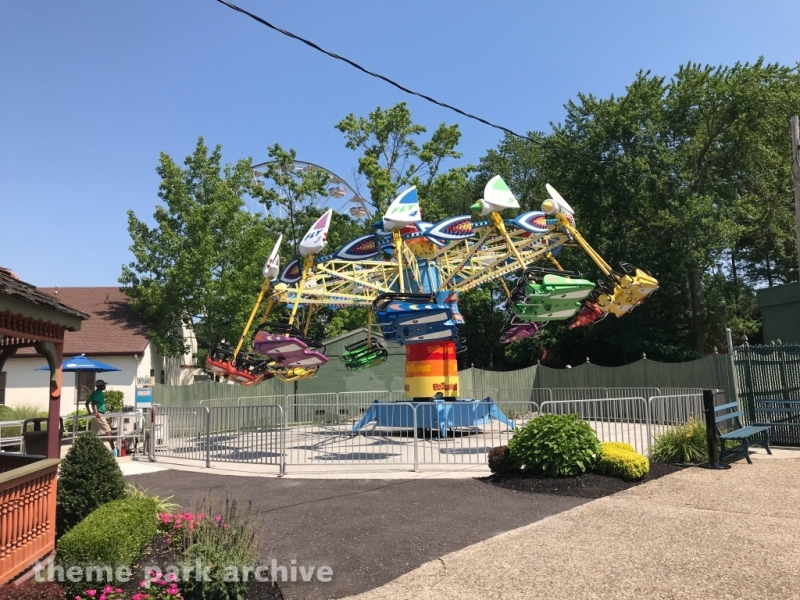 Kite Flyer at Clementon Park & Splash World