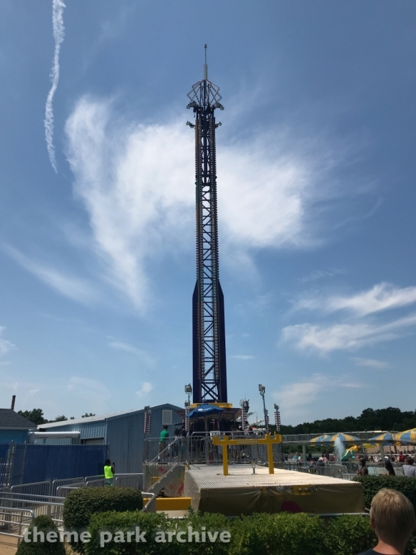 Thunderdrop at Clementon Park & Splash World