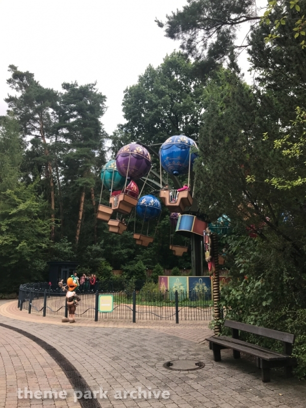 Balloon Race at Holiday Park