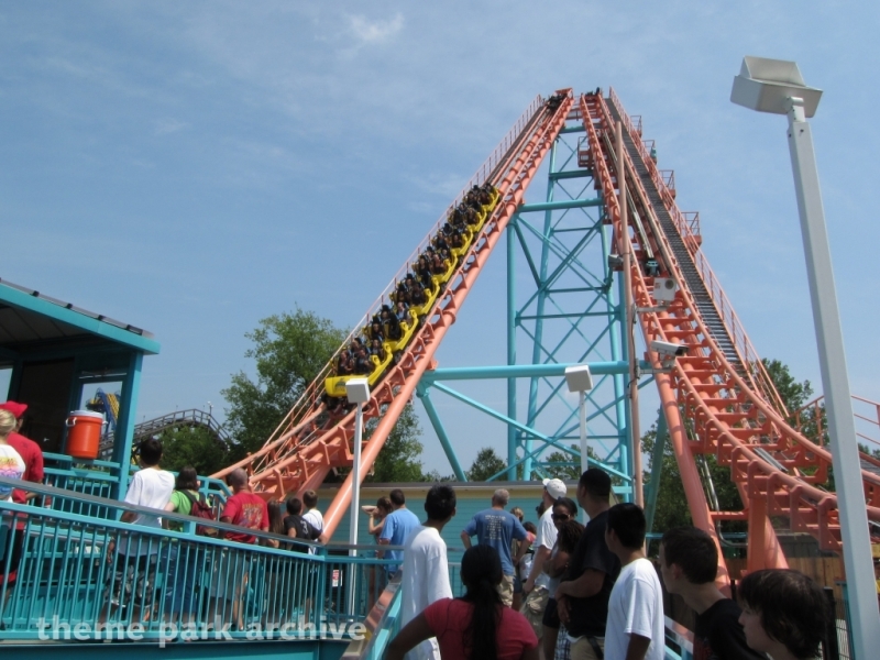 The Flying Cobras at Carowinds