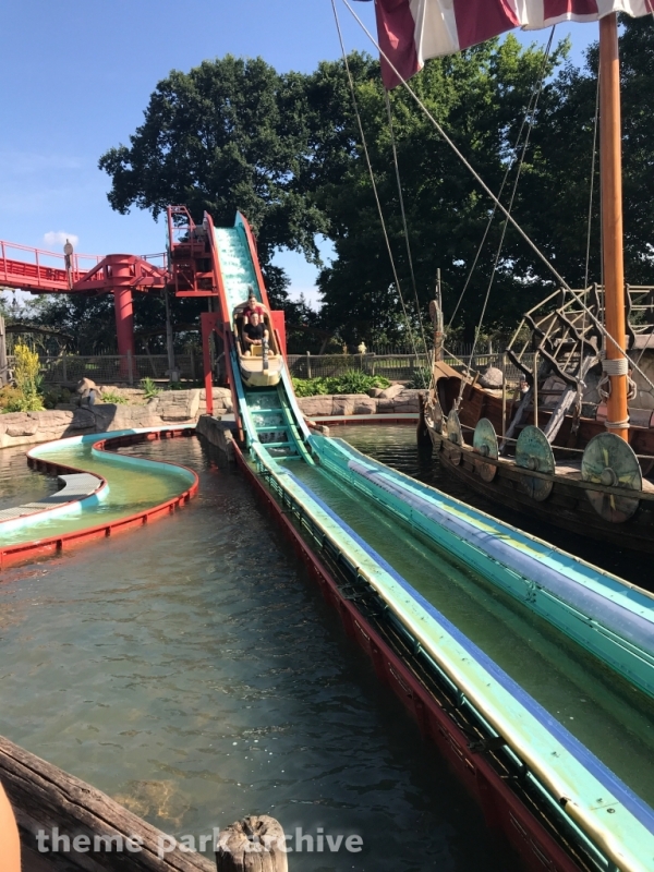 Sturmfahrt der Drachenboote at Hansa Park