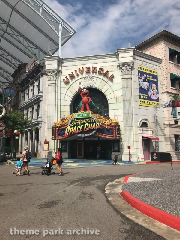 Sesame Street Spaghetti Space Chase at Universal Studios Singapore