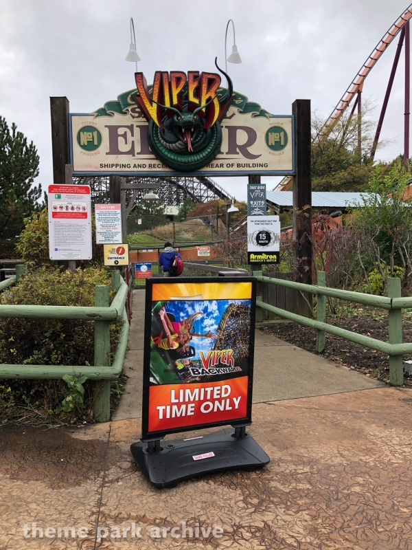 Viper at Six Flags Great America