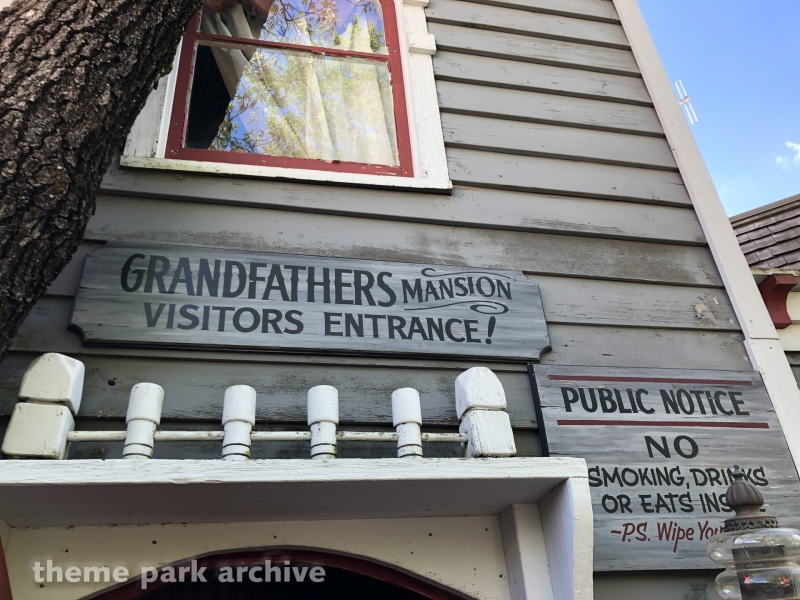 Grandfather's Mansion at Silver Dollar City