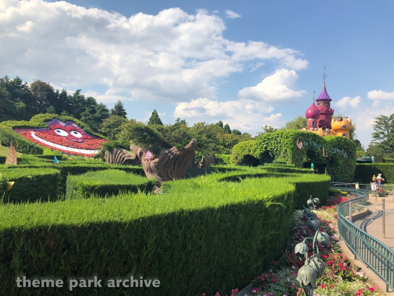 Alice's Curious Labyrinth at Disneyland Paris