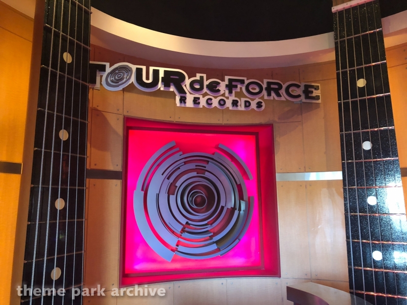 Rock 'n' Roller Coaster Starring Aerosmith at Walt Disney Studios