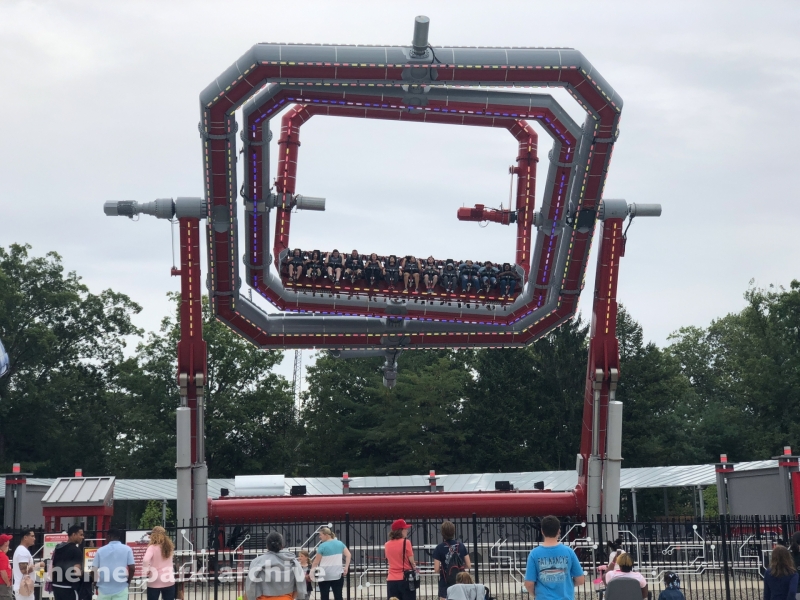 Cyborg Cyber Spin at Six Flags Great Adventure