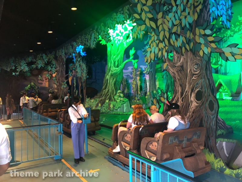 Snow White's Adventures at Tokyo Disneyland
