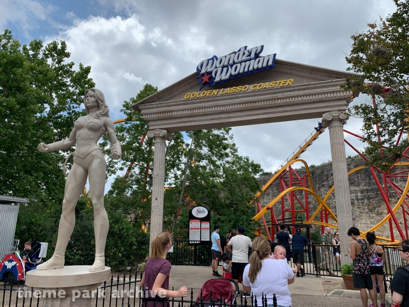 Wonder Woman Golden Lasso Coaster at Six Flags Fiesta Texas