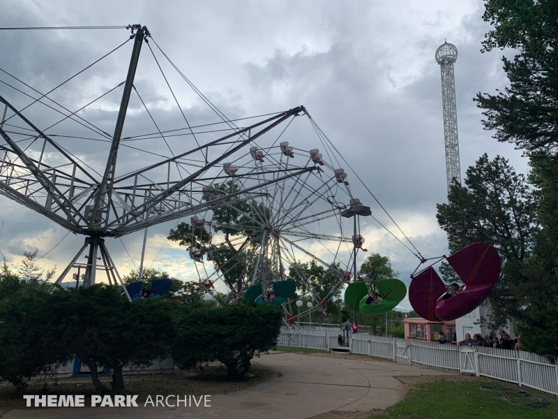 Hurricane at Lakeside Amusement Park