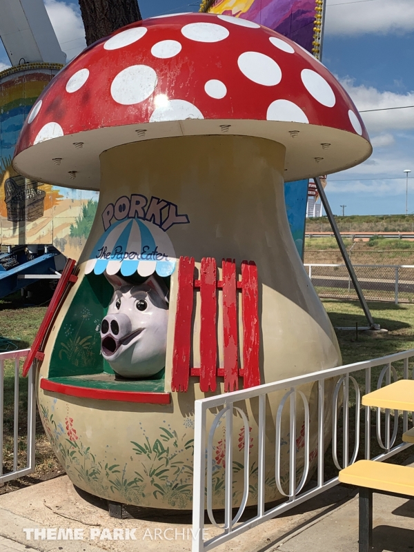 Misc at Wonderland Amusement Park