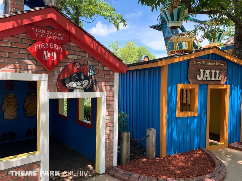 Paul Bunyan's Tiny Timber Town at Frontier City